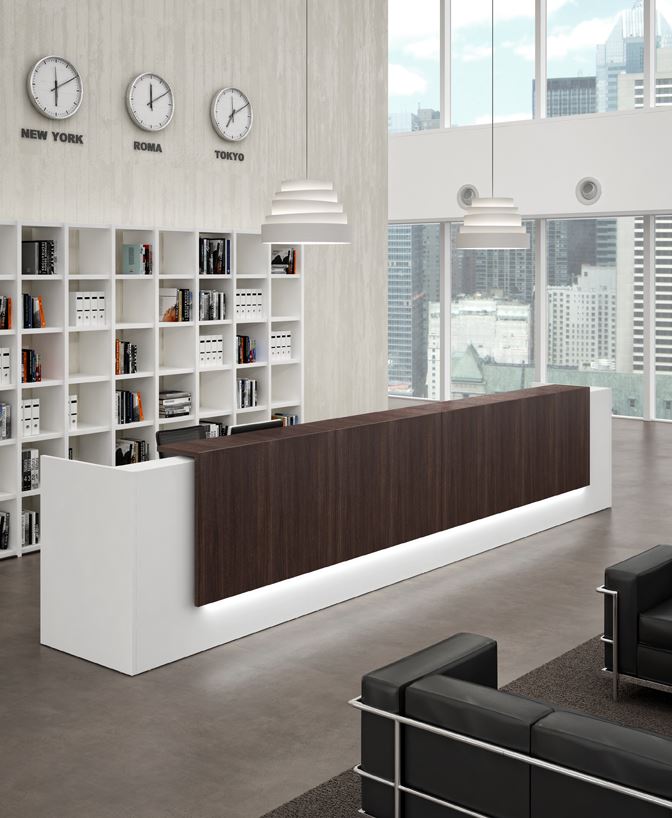 Collezione Z2: banconi e arredo completo per la reception